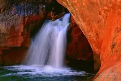 ARI1007_0382_Waterfall in the heart of Grand Canyon (Arizona USA)